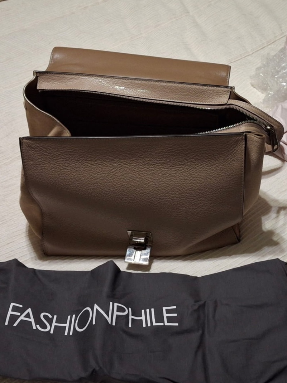 Celine Beige Leather Medium Trapeze Bag **EXCELLENT CONDITION**